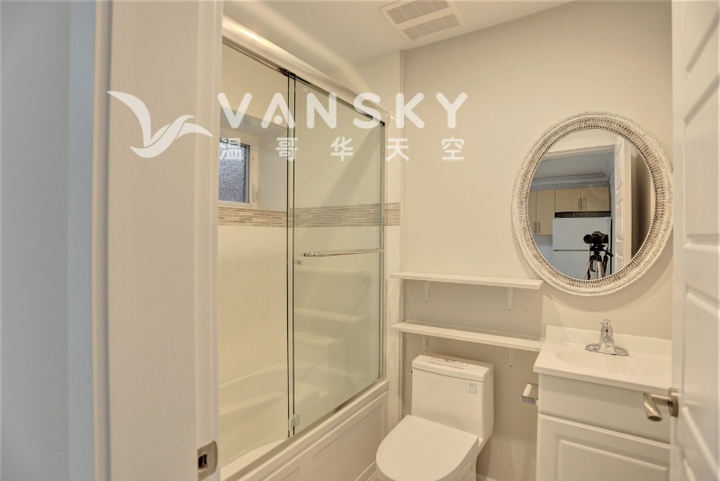 260427104454_4 lower 2 bd washroom.jpeg